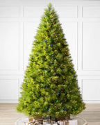 Árvore de Natal Verde Monterey Pine com Galhos Longos, Suporte Metálico e Micro LEDs Coloridos Embutidos